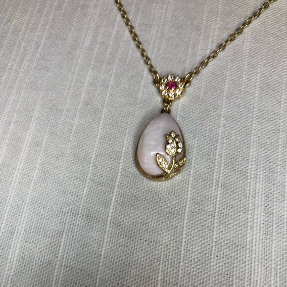 Carolee Blush Cameo Rose Necklace - Picture 8 of 14